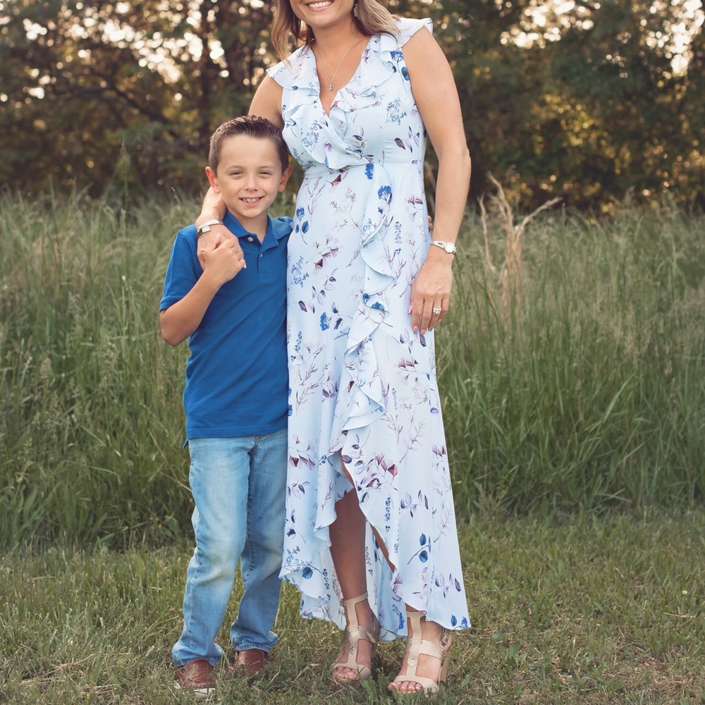 beautiful blue floral maxi dress 🌸